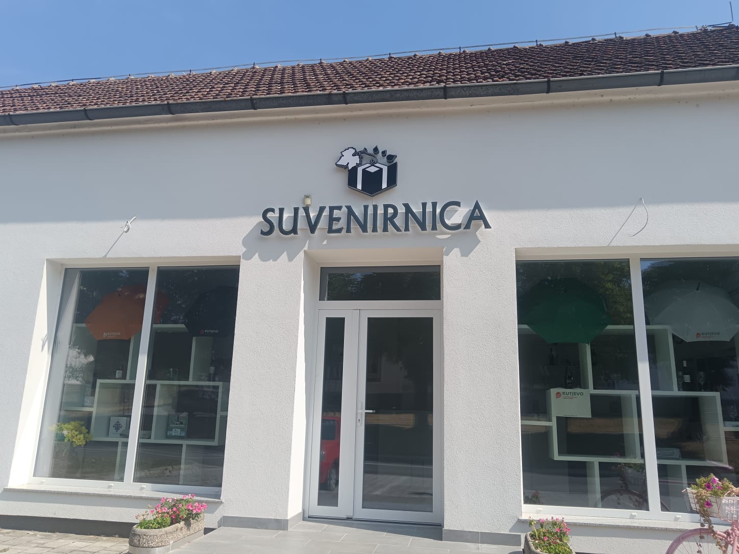 Natječaj za radno mjesto u suvenirnici