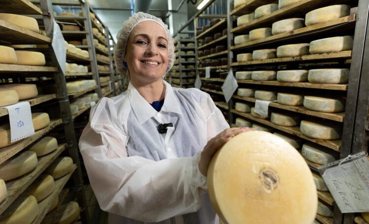 female-cheese-producer-aria-2026-750x496